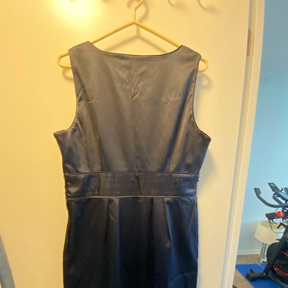 RW&Co satin dress - Picture 2 of 5
